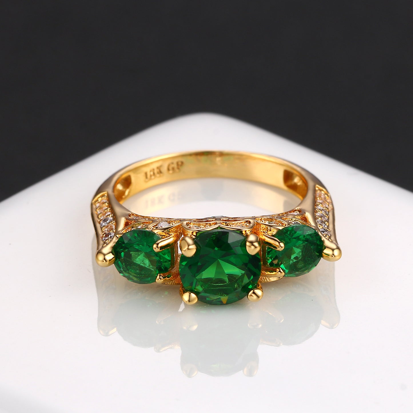 Fashion Ball Women's Ring Popular Beccarite Gold Plated Ring