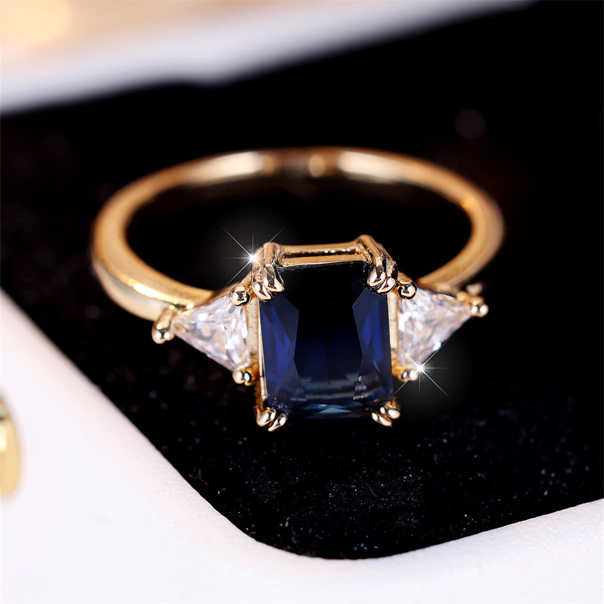 Ladies New Rectangular Fashion Simple Ring