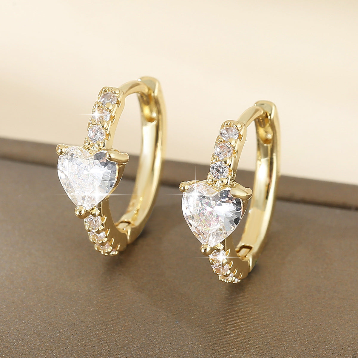 European And American Style Luxury Love Round Ear Clip Fashion Trend