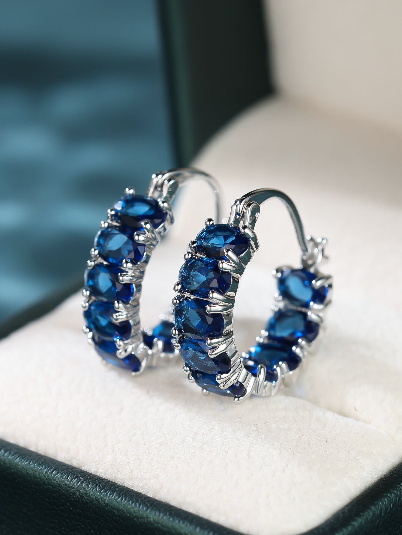 Egg-shaped Generous Earrings Ear Clip Women