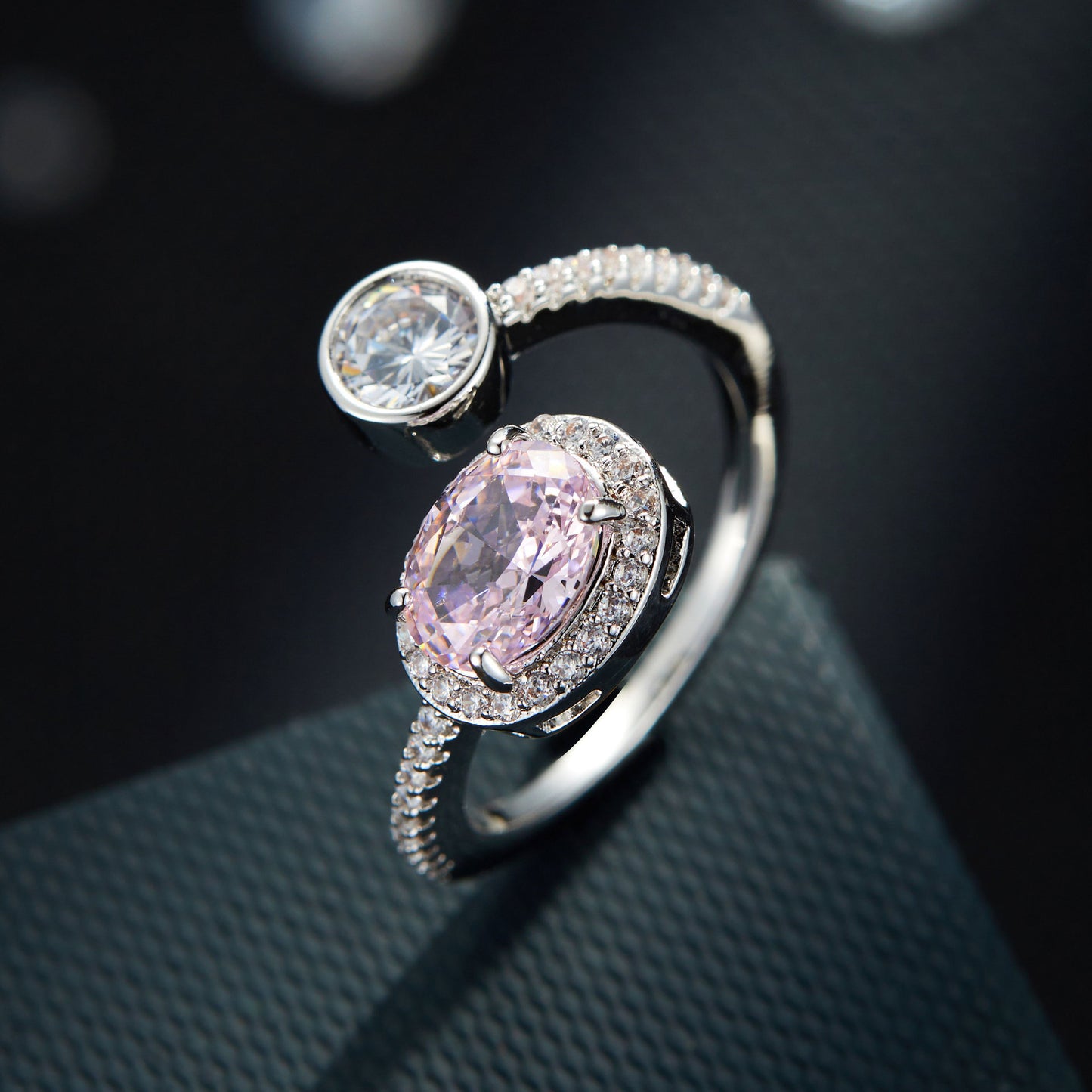 Oval Ice Flower Cut Fashion Women's Open Ring