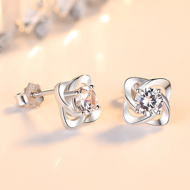 Women's Silver Clover Ear Studs in Louisiana | S999 Pure Silver