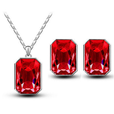 Crystal Pendant Necklace for Women elegant Statement Jewelry with red gemstones and silver chain