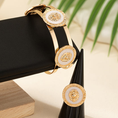 Retro Lion's Head Opening Ornament Suit