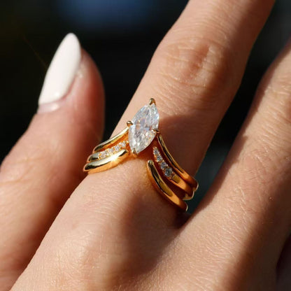 Personalized Inlaid Horse Eye Ring Suit