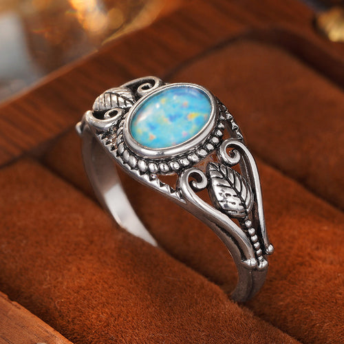 Women's Retro Distressed Metal Leaf Ring