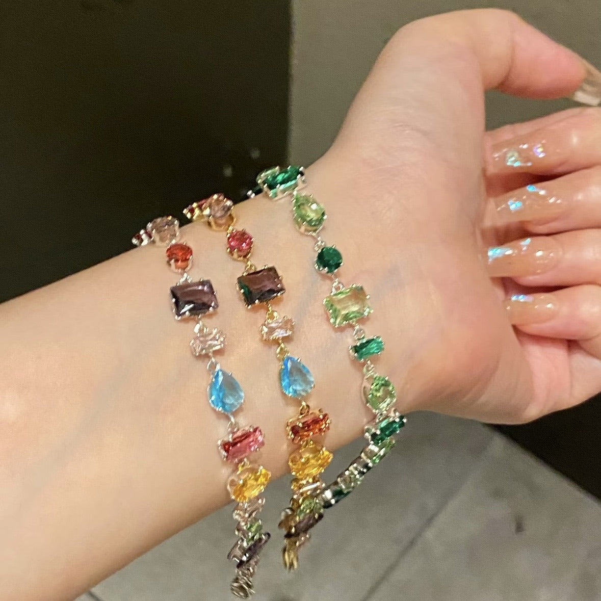 Irregular Geometric Zircon Drop-shaped Bracelet