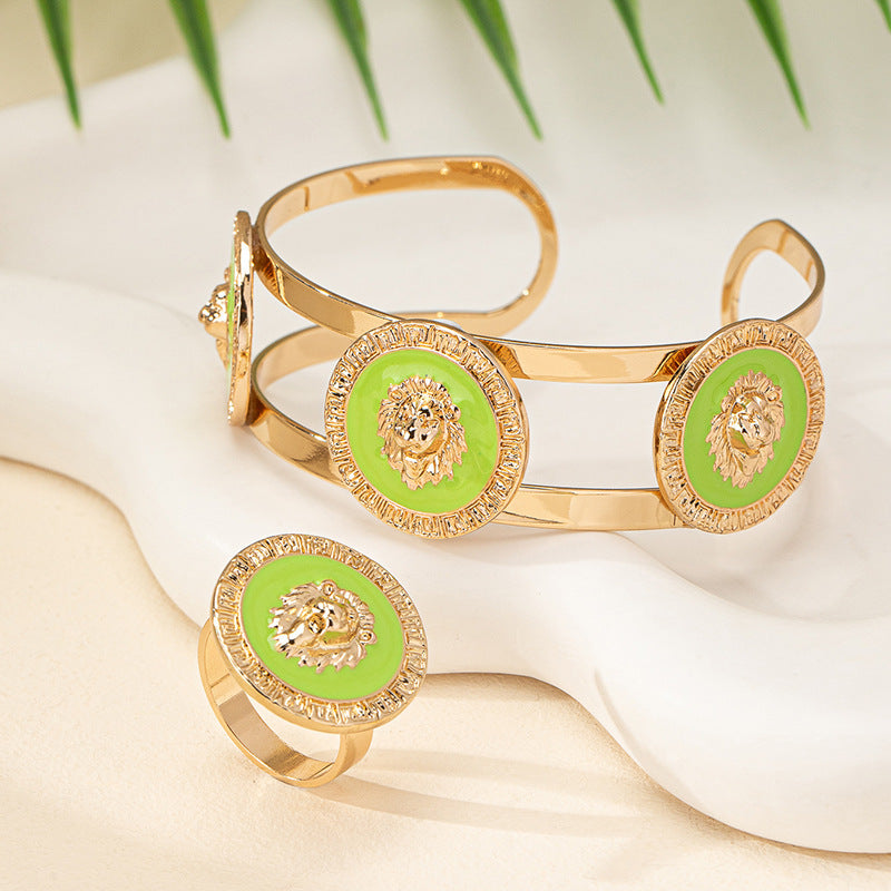 Retro Lion's Head Opening Ornament Suit