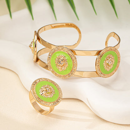 Retro Lion's Head Opening Ornament Suit