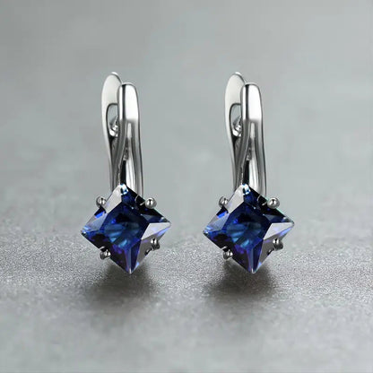 Light Luxury And Simplicity Diamond Design Earrings