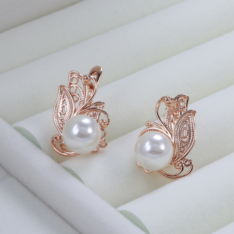 Personalized Creative Butterfly Inlaid Pearl Ear Clip