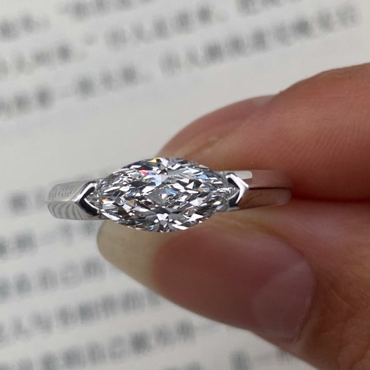 Light Luxury All-match Daily Suspension Horse Eye Sparking Zirconium Fashion Ring Horse Eye Diamond Ring