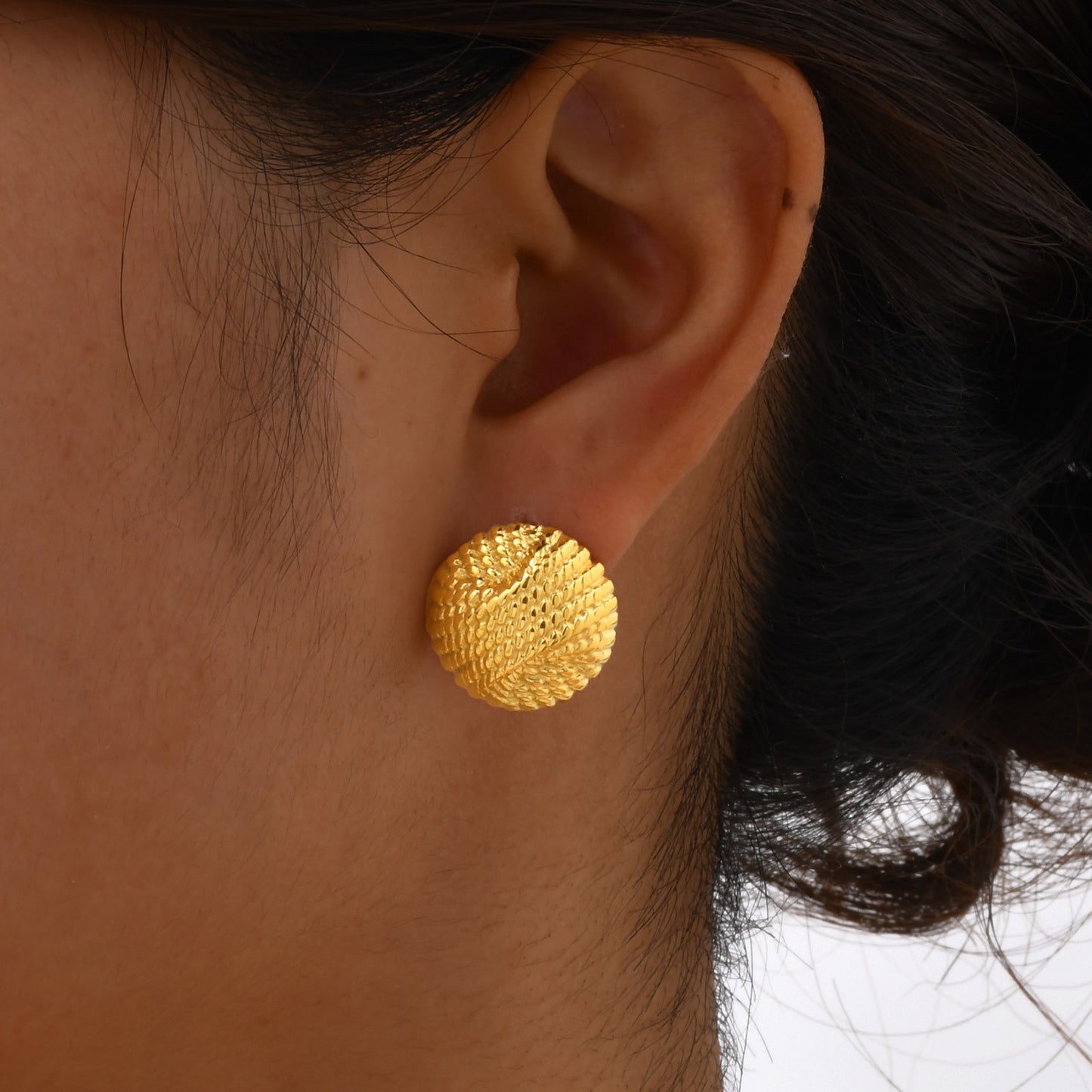 Stainless Steel Embossed Round Gold Fashion Popular Earrings