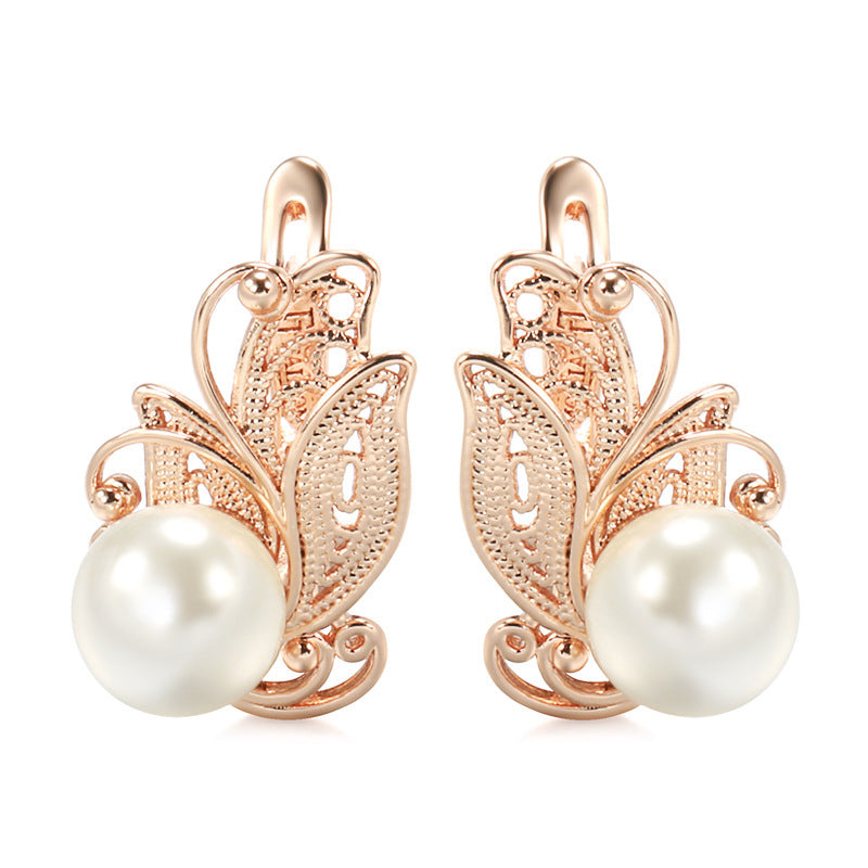 Personalized Creative Butterfly Inlaid Pearl Ear Clip