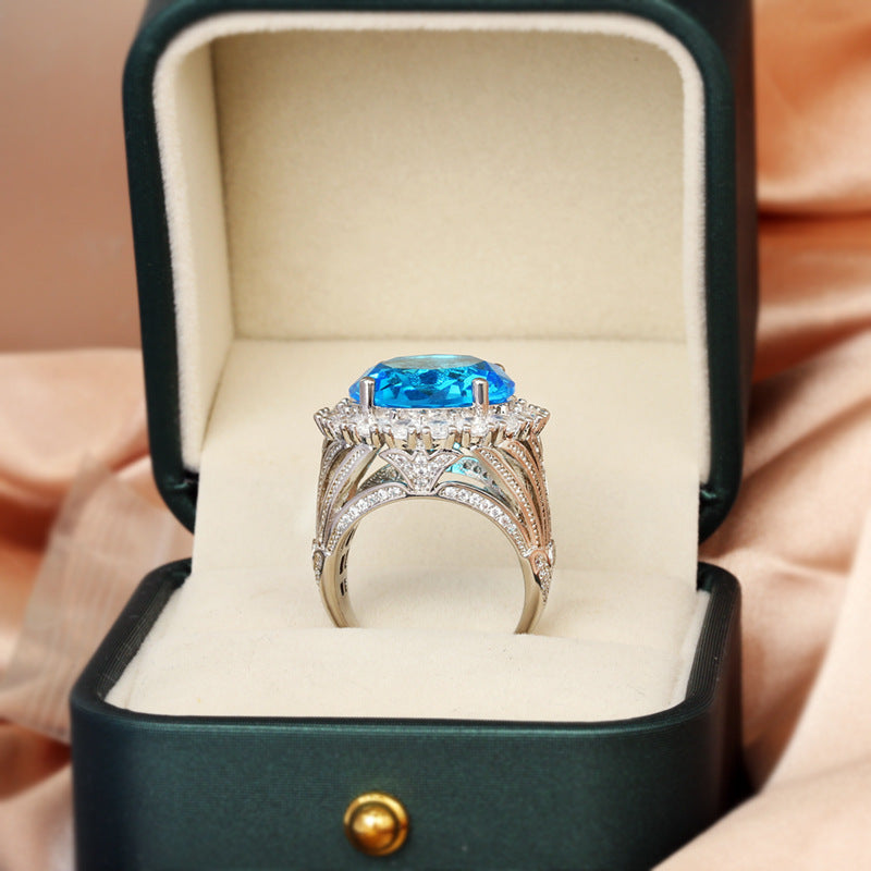 Italian Court Retro Hollow Female Ring